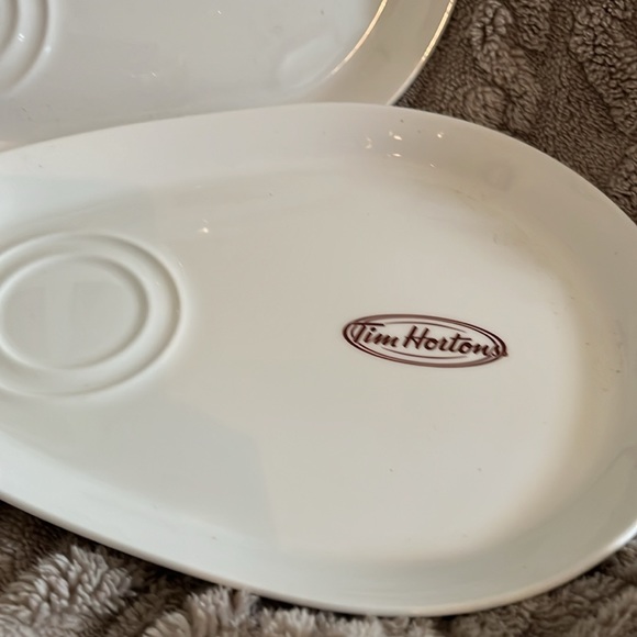 Tim Hortons sandwich plates 2014 - Picture 2 of 4
